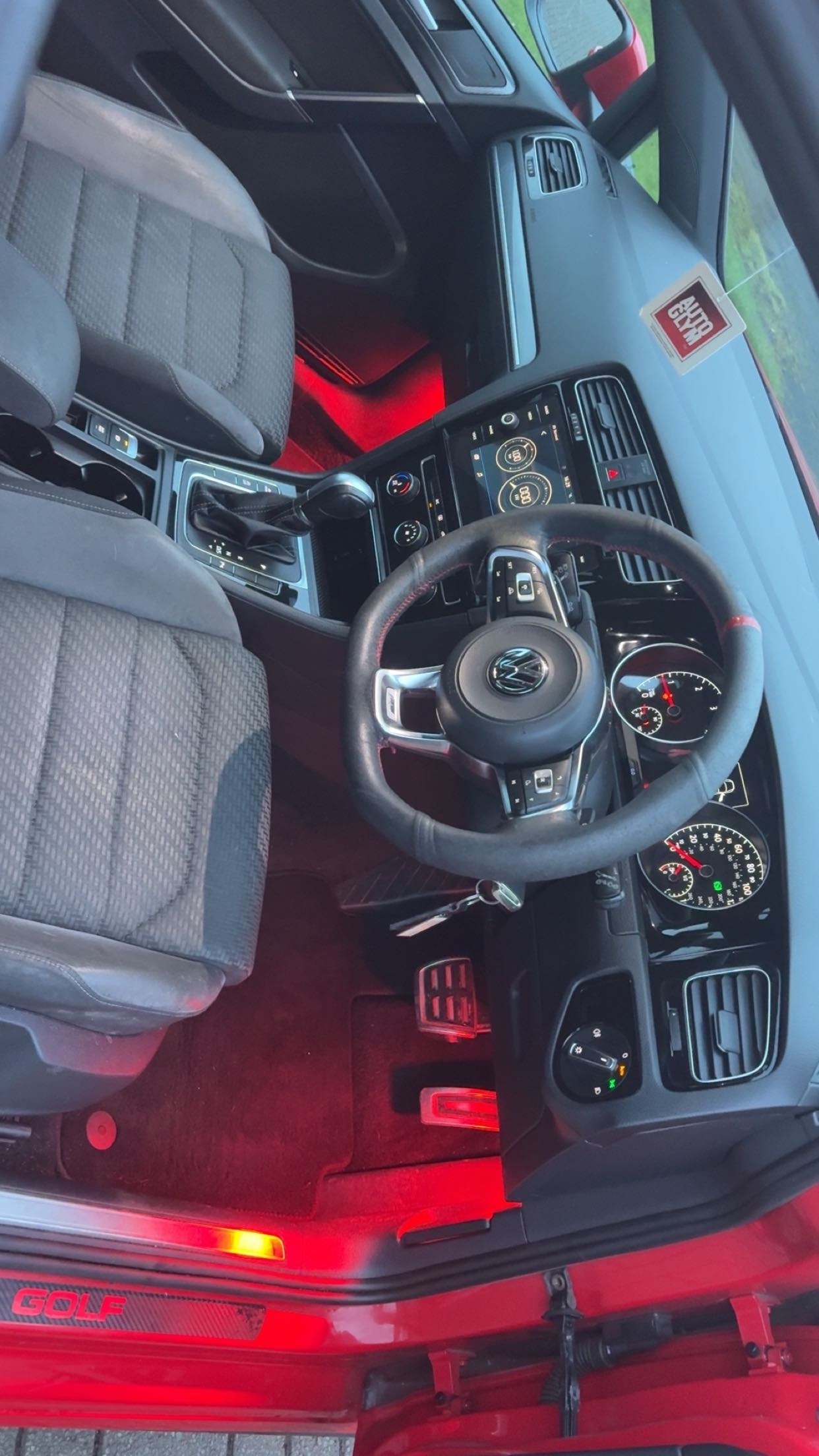 Used Volkswagen Golf 2017 for sale - 77337049: Photo 6