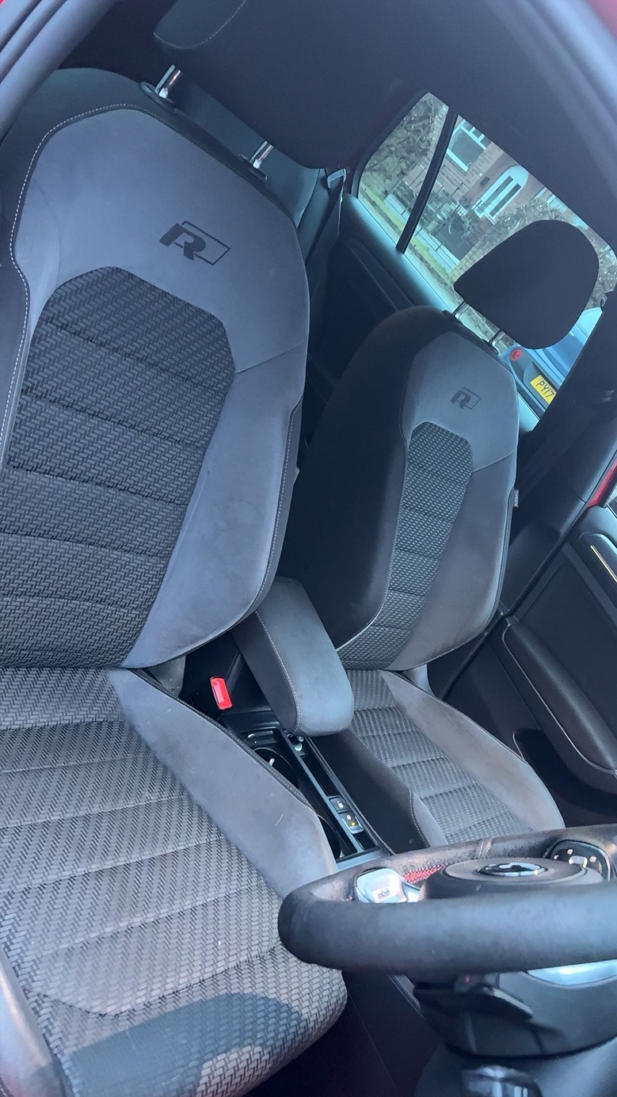 Used Volkswagen Golf 2017 for sale - 77337049: Photo 9