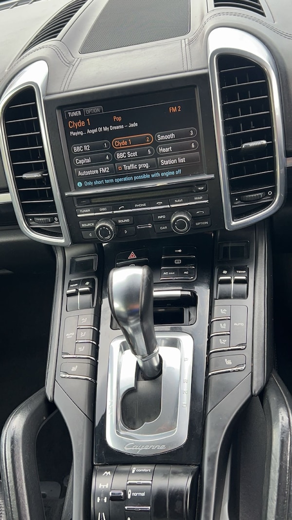 Used Porsche Cayenne 2010 for sale - 73969723: Photo 9