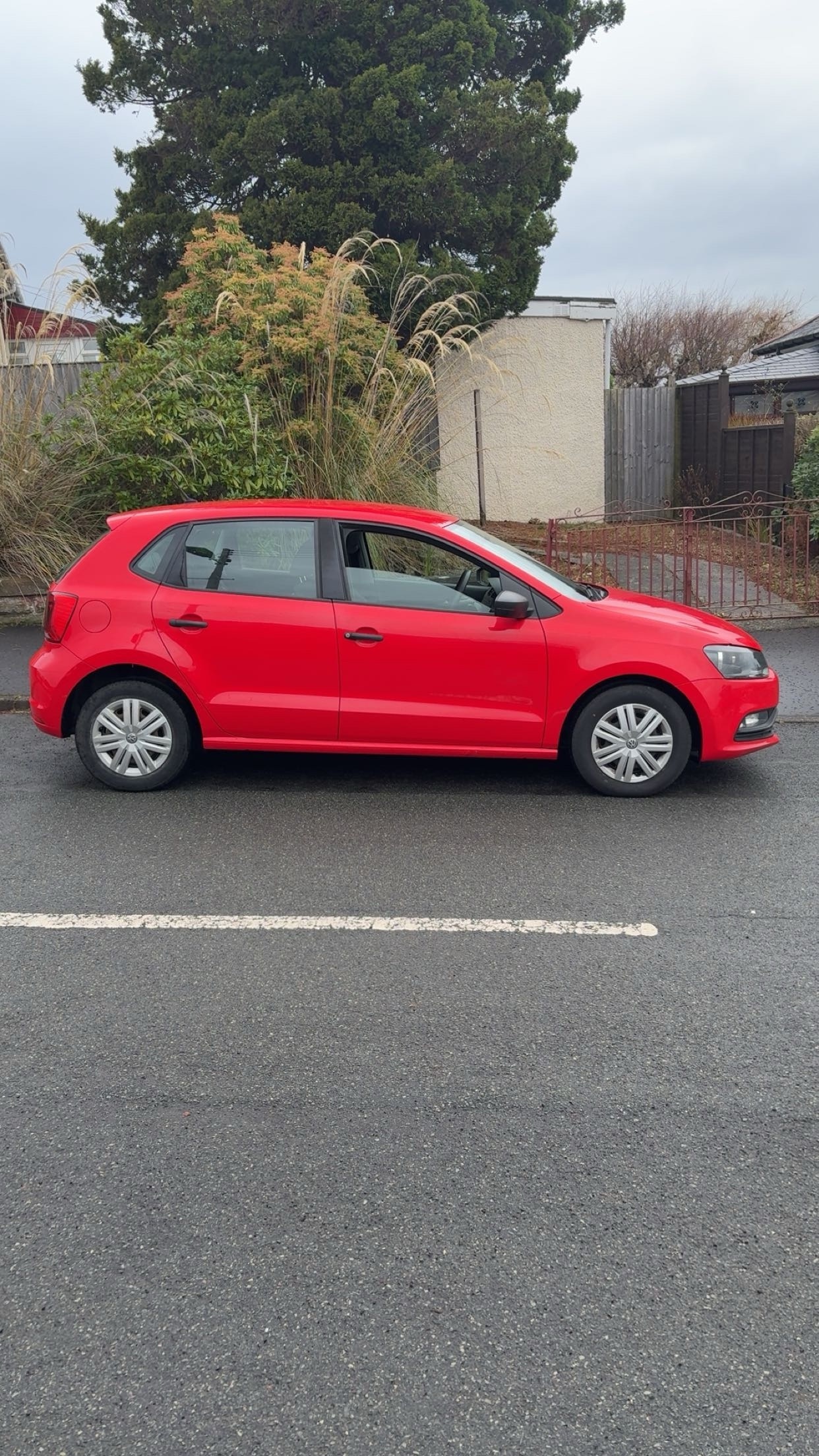 Used Volkswagen Polo 2015 for sale - 76808282: Photo 3