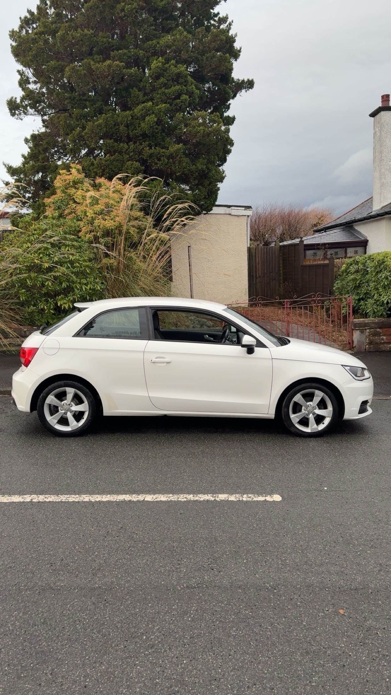 Used Audi A1 2017 for sale - 76892134: Photo 2