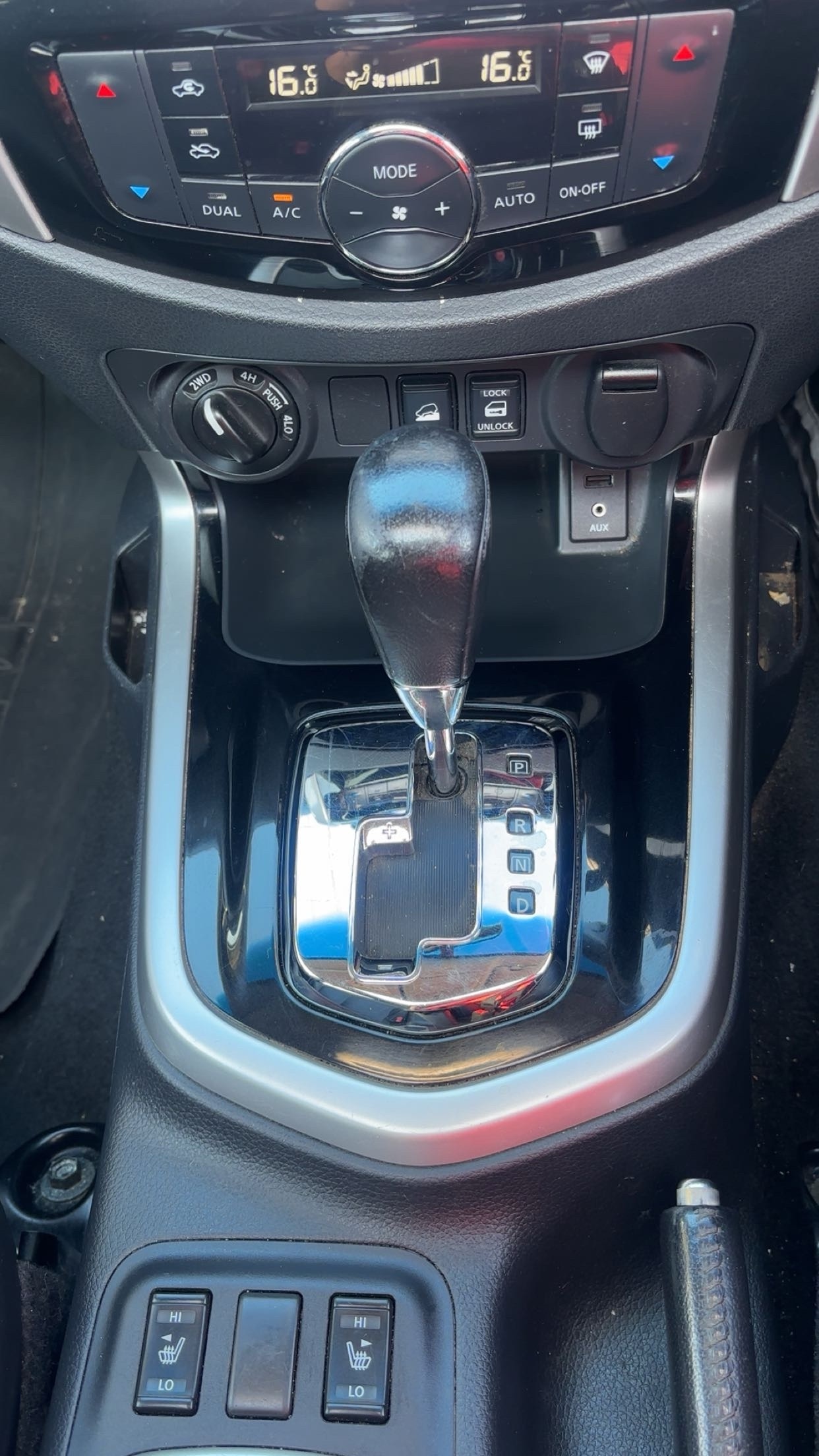 Used Nissan Navara 2018 for sale - 77983779: Photo 12