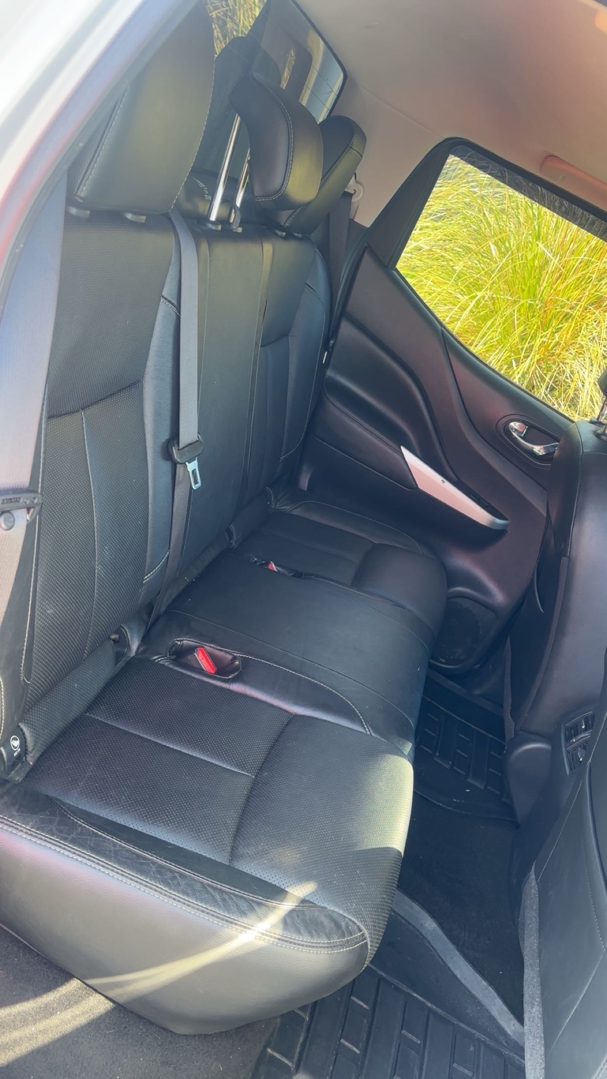 Used Nissan Navara 2018 for sale - 77983779: Photo 9