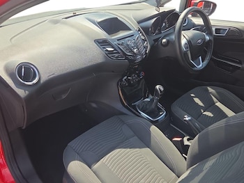 Used Ford Fiesta 2016 for sale - 79498919: Photo