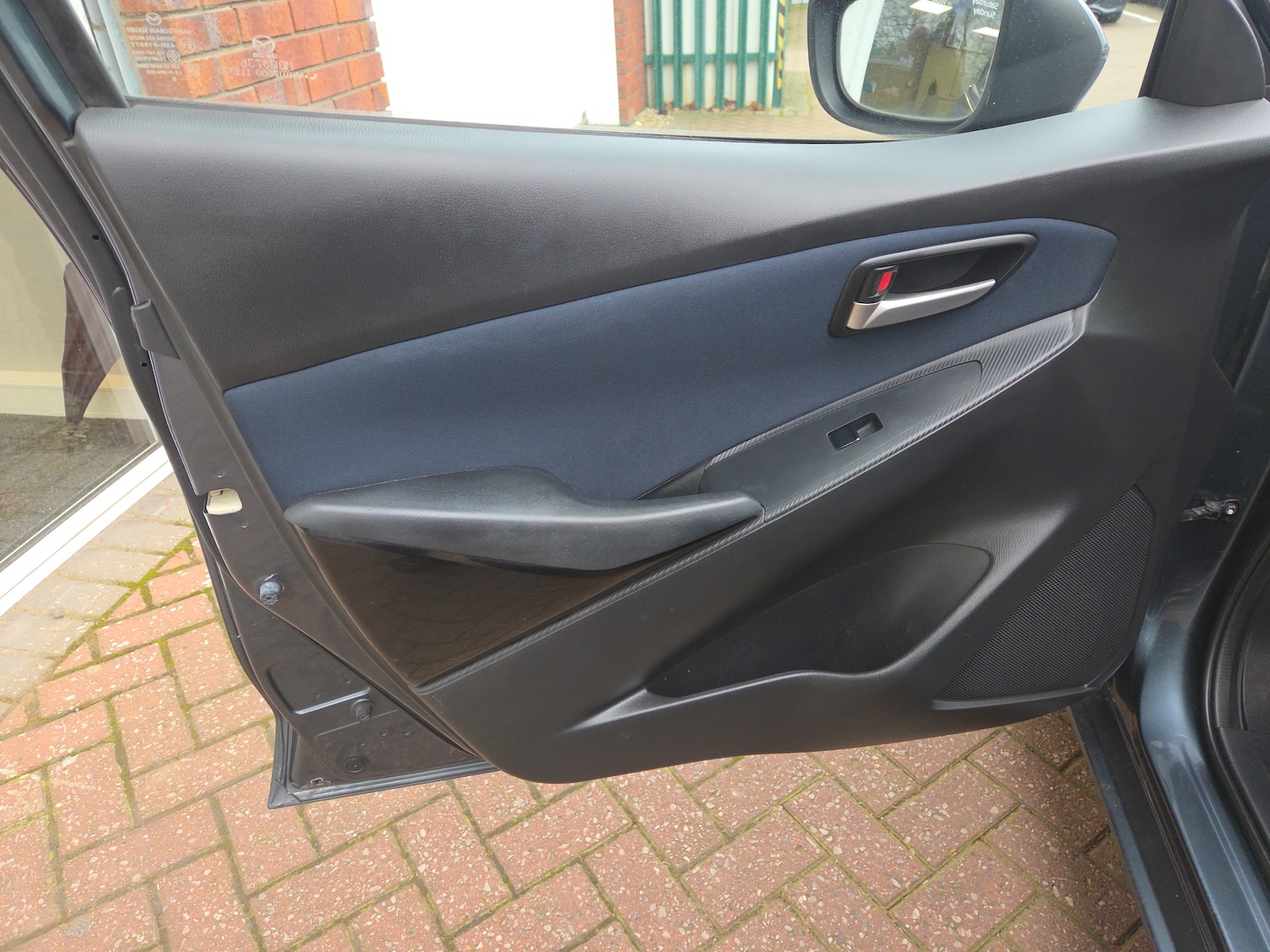 Used Mazda Mazda2 2016 for sale - 77600480: Photo 11