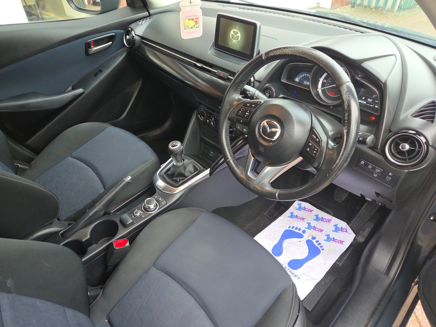 Used Mazda Mazda2 2016 for sale - 77600480: Photo 6