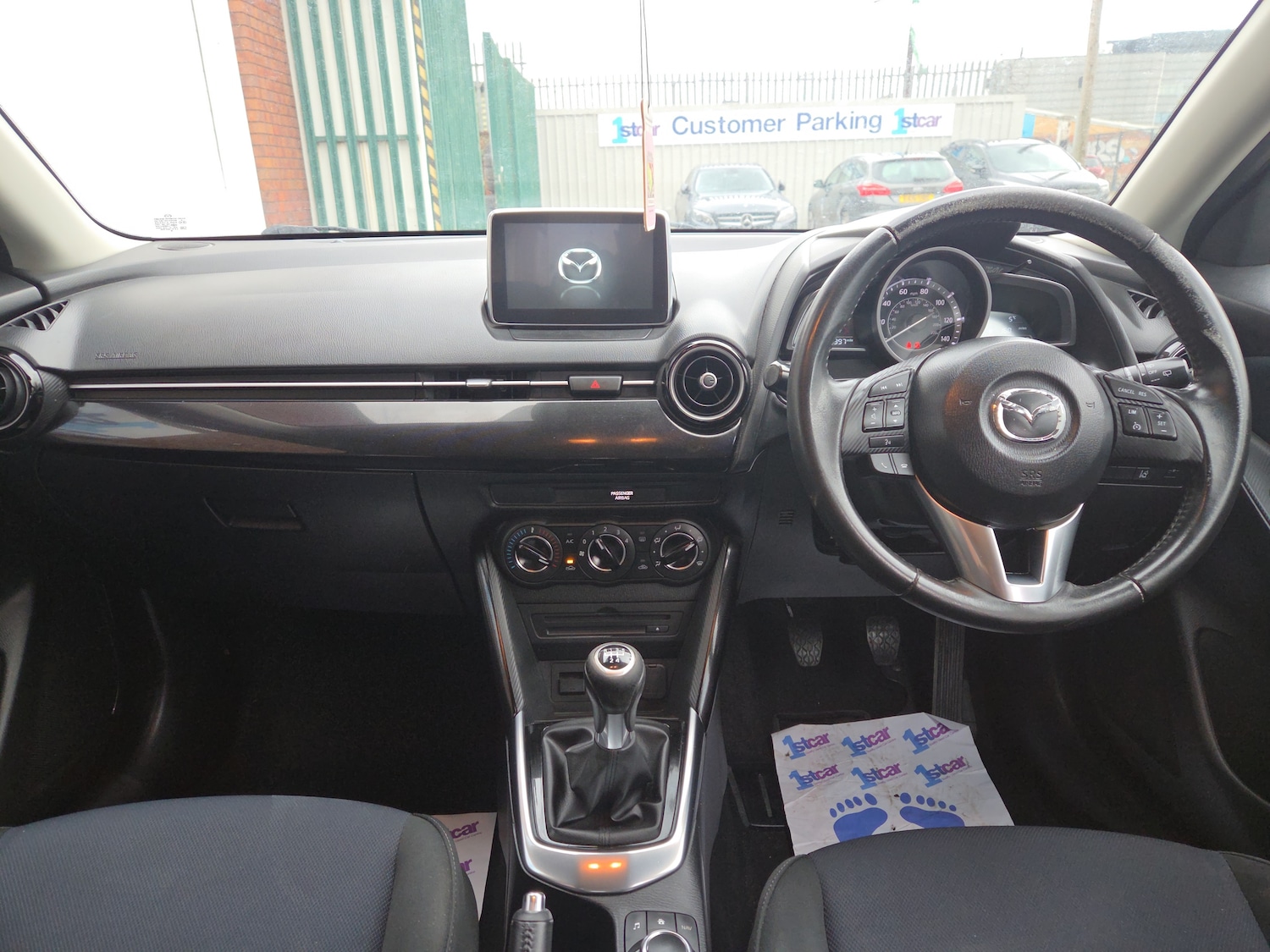 Used Mazda Mazda2 2016 for sale - 77600480: Photo 8