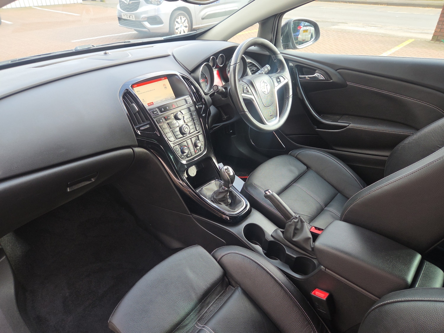 Used Vauxhall Astra GTC 2017 for sale - 77885494: Photo 2