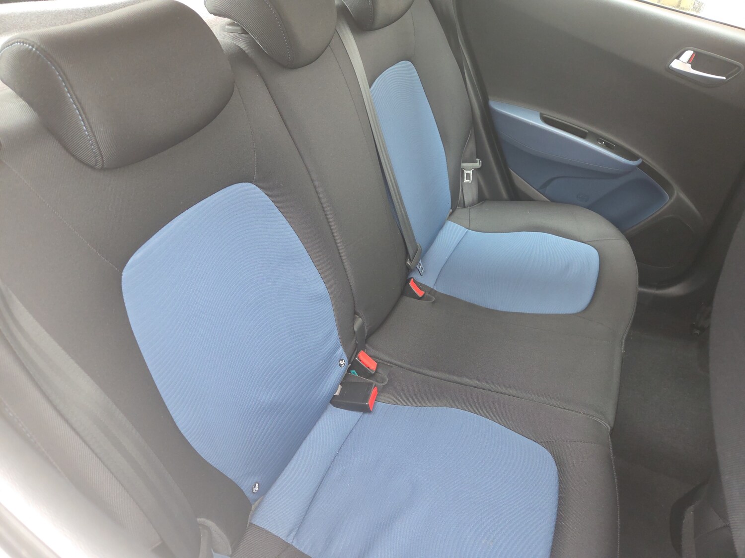 Used Hyundai i10 2014 for sale - 77786291: Photo 10