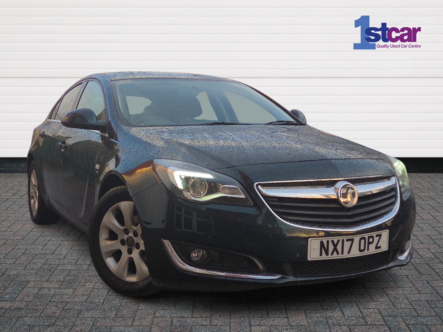 Used Vauxhall Insignia 2017 for sale - 76635789: Photo 1