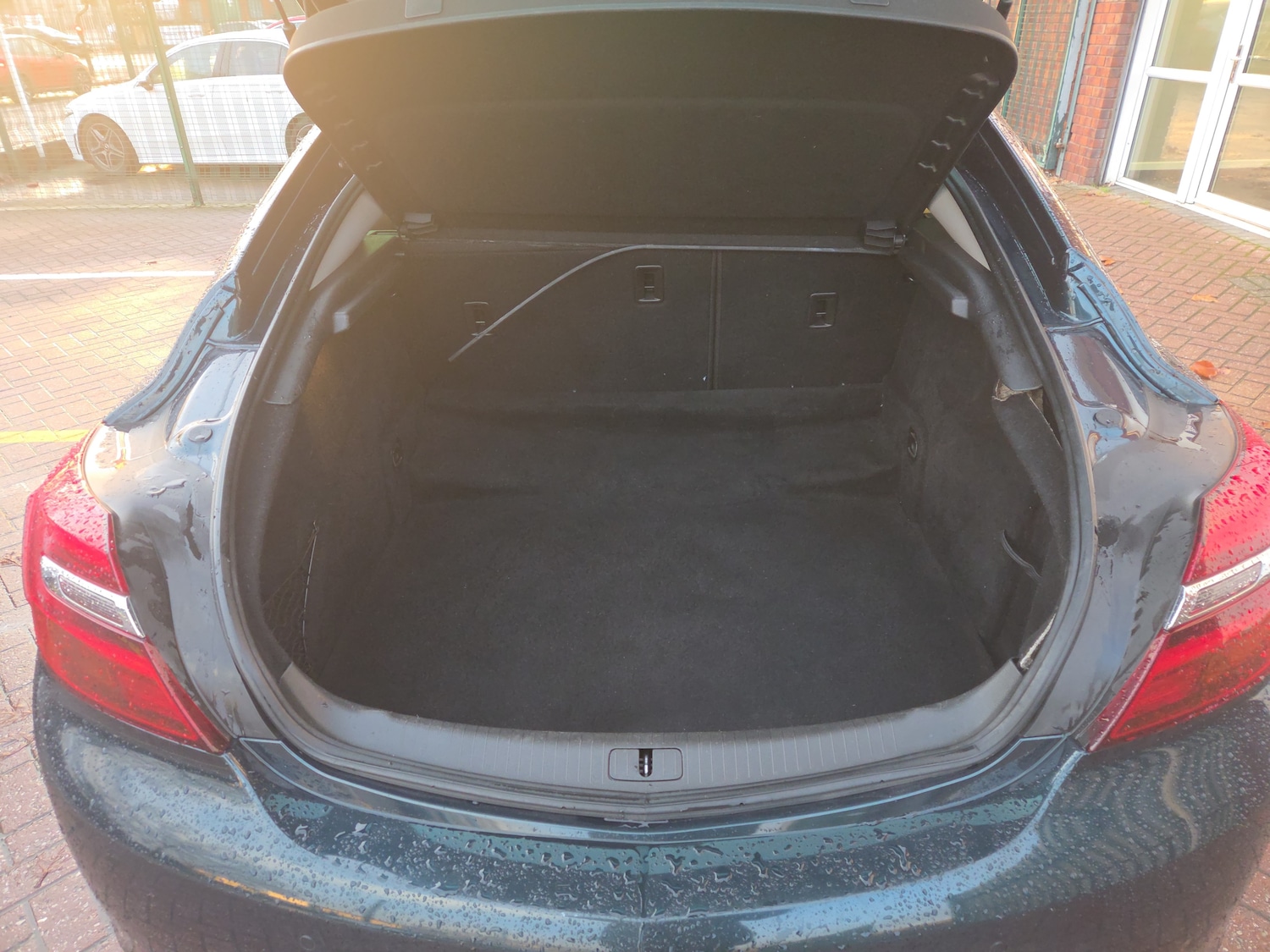 Used Vauxhall Insignia 2017 for sale - 76635789: Photo 9