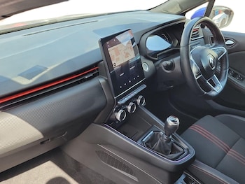 Used Renault Clio 2022 for sale - 79510919: Photo