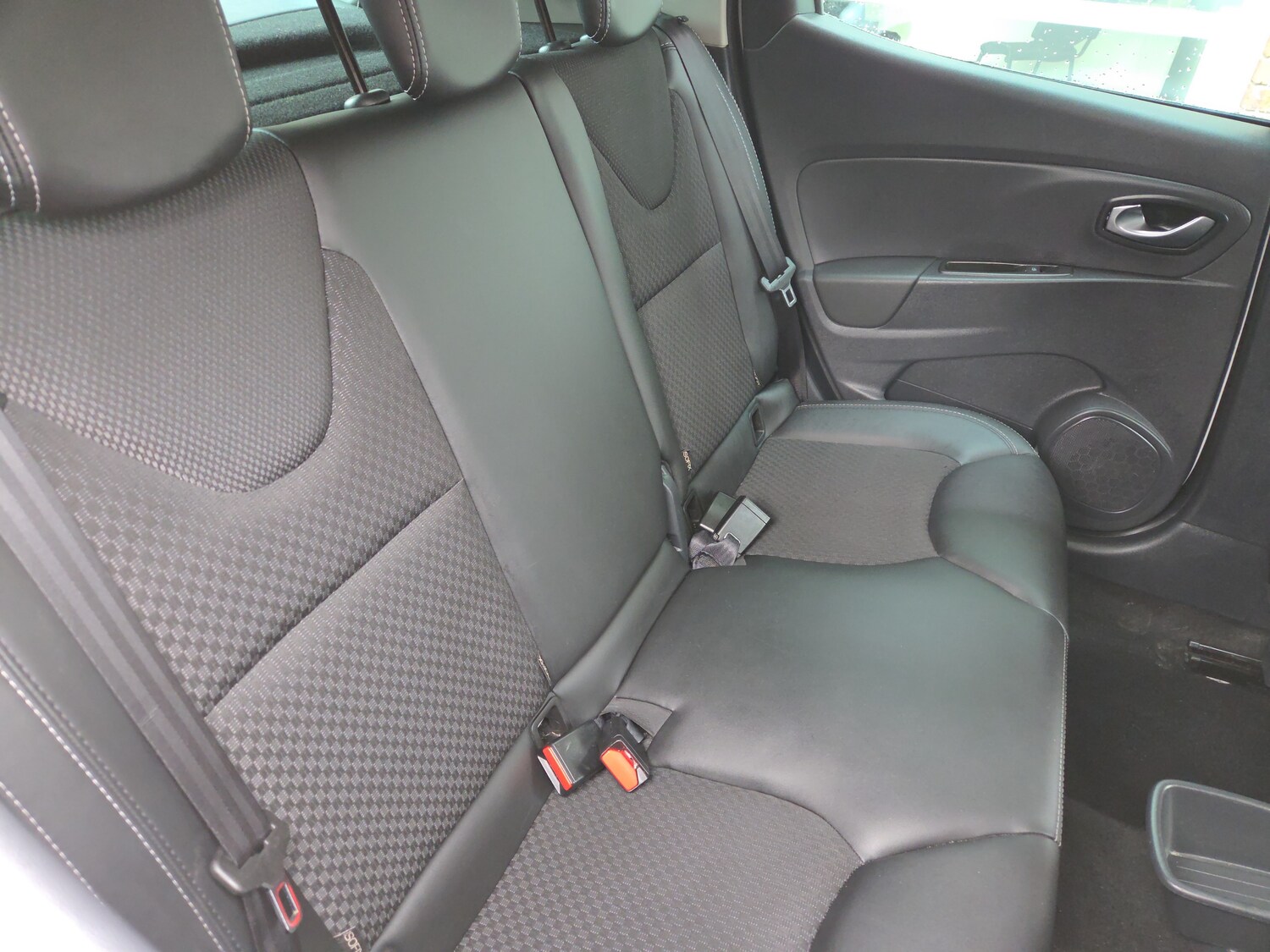 Used Renault Clio 2018 for sale - 77698320: Photo 10