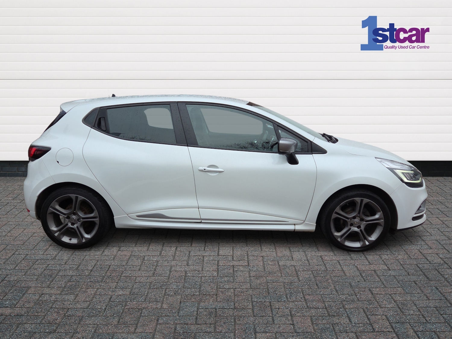 Used Renault Clio 2018 for sale - 77698320: Photo 4