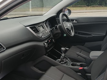 Used Hyundai TUCSON 2018 for sale - 75610840: Photo