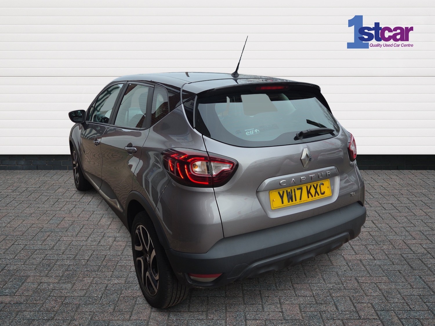 Used Renault Captur 2017 for sale - 76977949: Photo 3