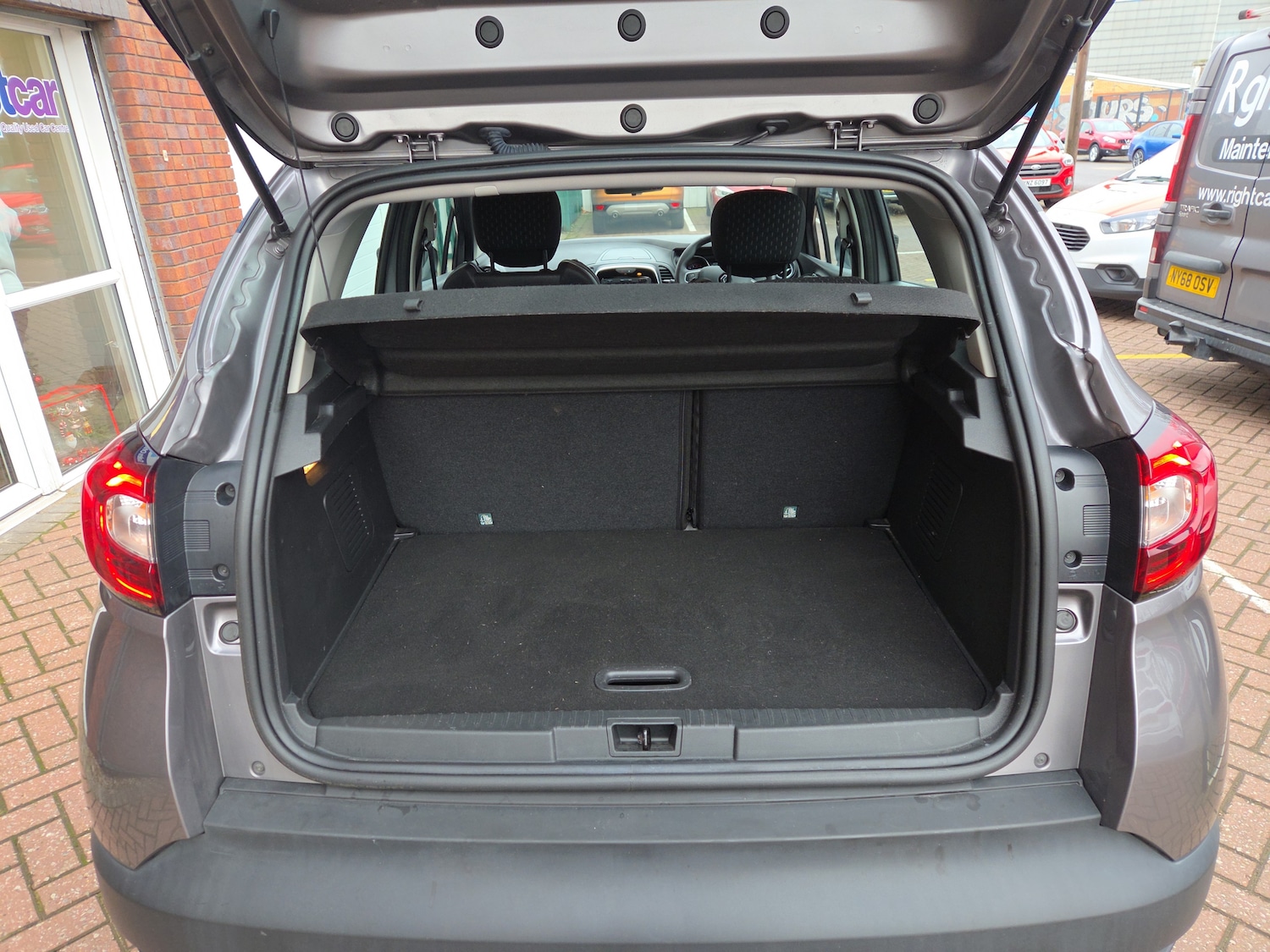 Used Renault Captur 2017 for sale - 76977949: Photo 9