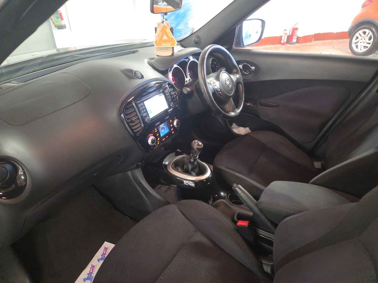 Used Nissan Juke 2015 for sale - 76901544: Photo 2