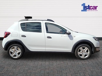 Used Dacia Sandero Stepway 2014 for sale - 79486242: Photo
