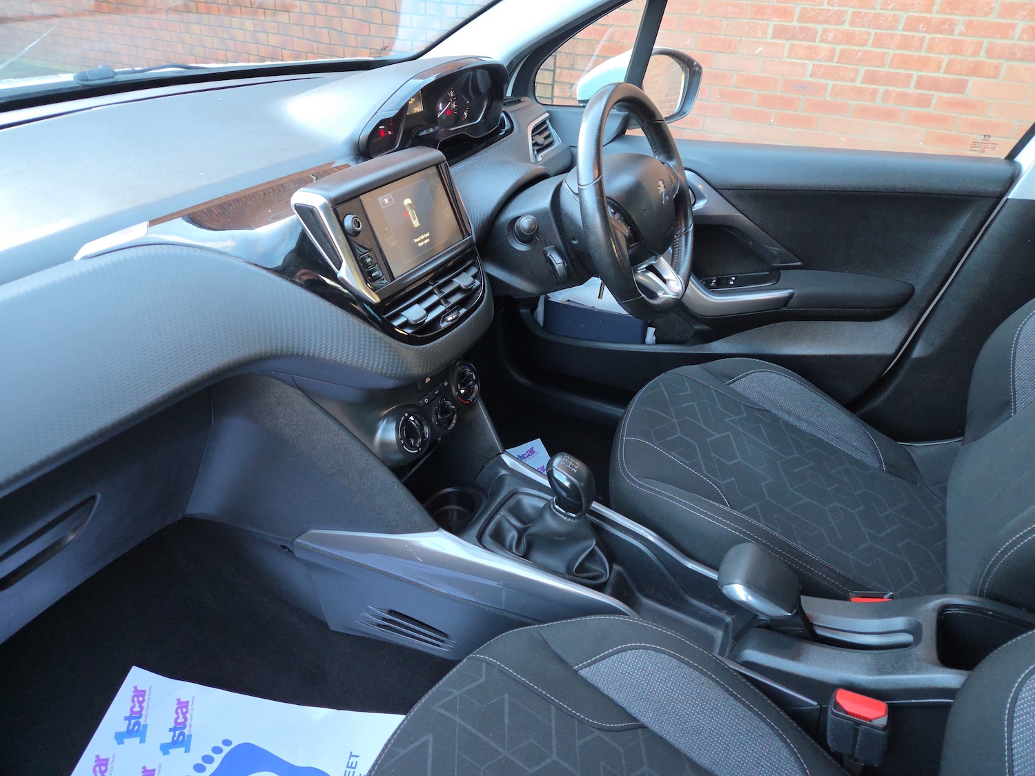 Used Peugeot 2008 2016 for sale - 76661125: Photo 2