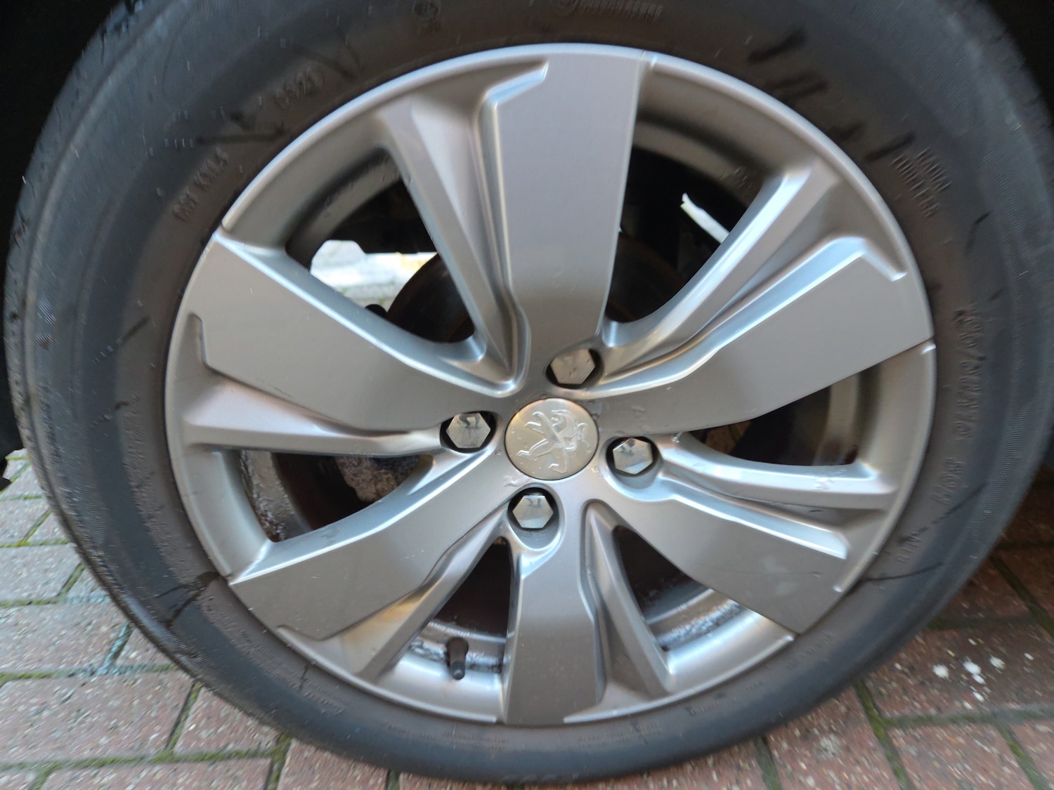 Used Peugeot 2008 2016 for sale - 76661125: Photo 5