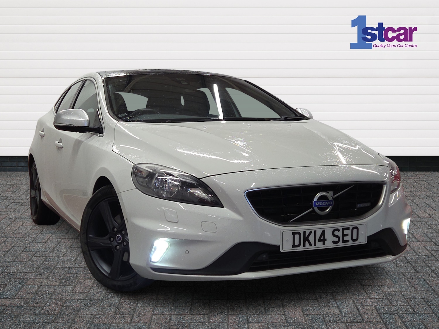 Used Volvo V40 2014 for sale - 76661127: Photo 1