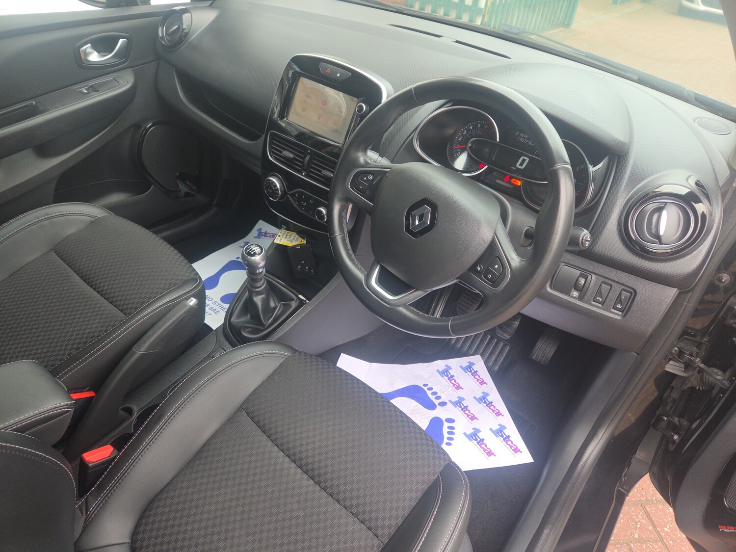 Used Renault Clio 2017 for sale - 78103429: Photo 6