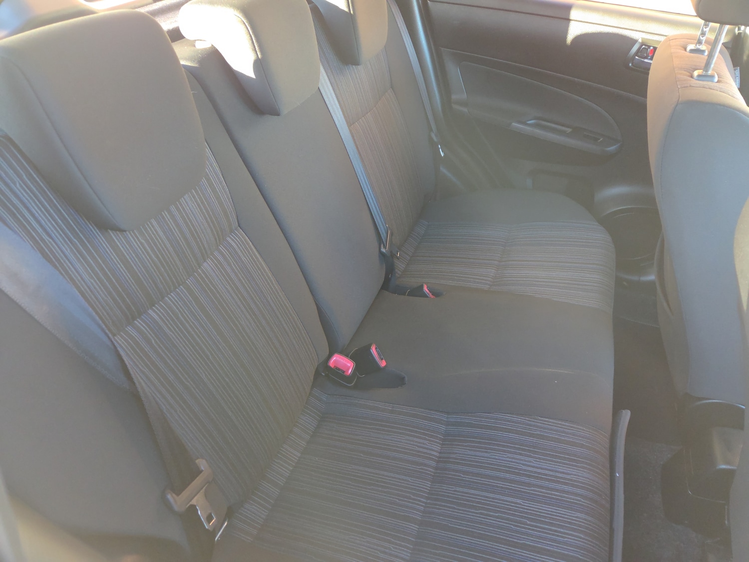 Used Suzuki Swift 2015 for sale - 76760747: Photo 10