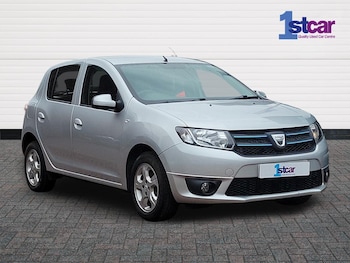 Used Dacia Sandero 2015 for sale - 79555552: Photo