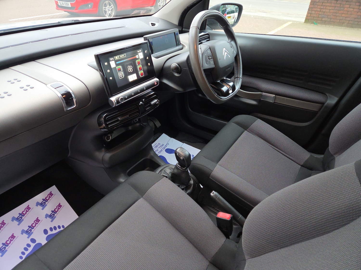 Used Citroen C4 Cactus 2017 for sale - 77826592: Photo 2