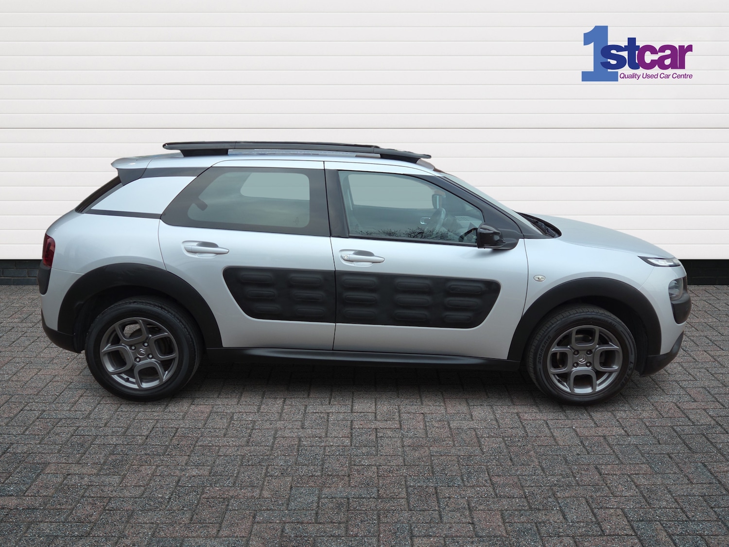 Used Citroen C4 Cactus 2017 for sale - 77826592: Photo 4