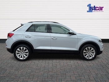 Used Volkswagen T-Roc 2019 for sale - 75460819: Photo