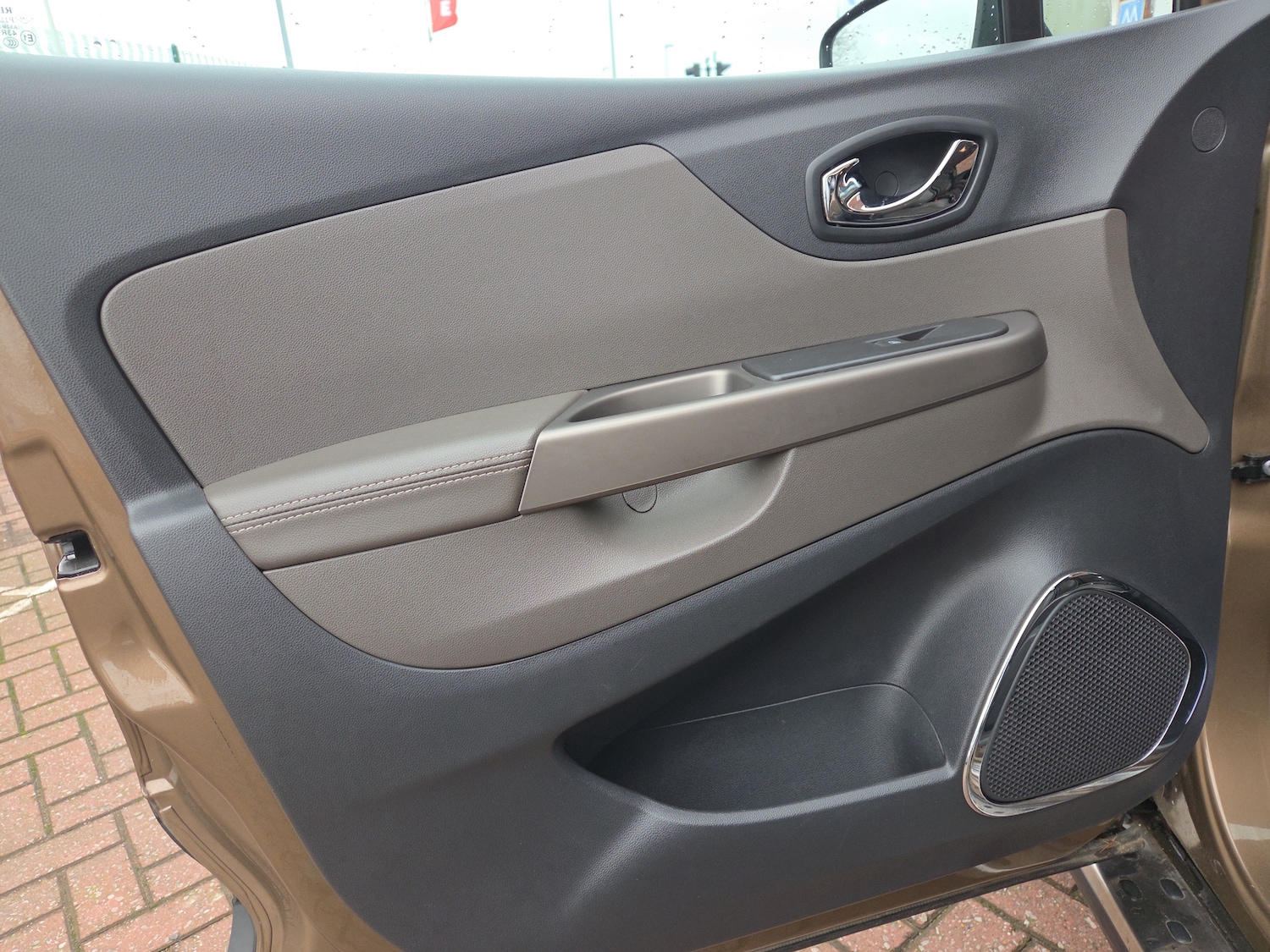 Used Renault Captur 2016 for sale - 76977950: Photo 11