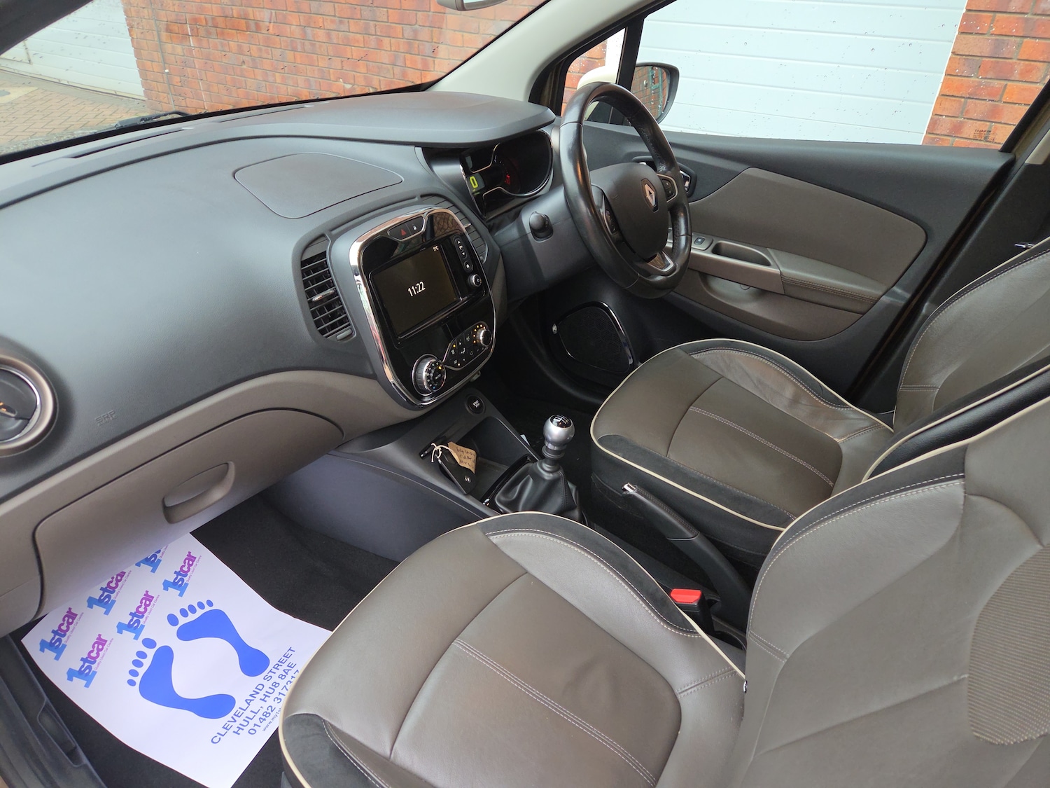 Used Renault Captur 2016 for sale - 76977950: Photo 2