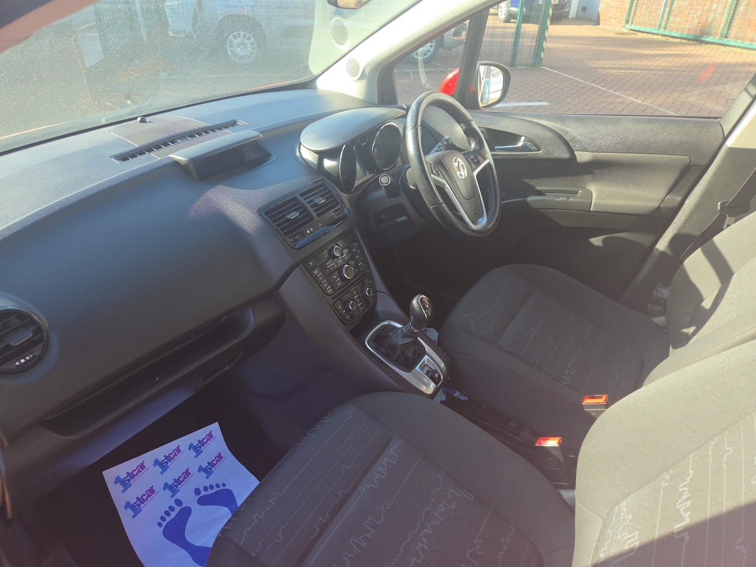 Used Vauxhall Meriva 2016 for sale - 76351137: Photo 2