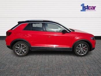 Used Volkswagen T-Roc 2018 for sale - 77673934: Photo