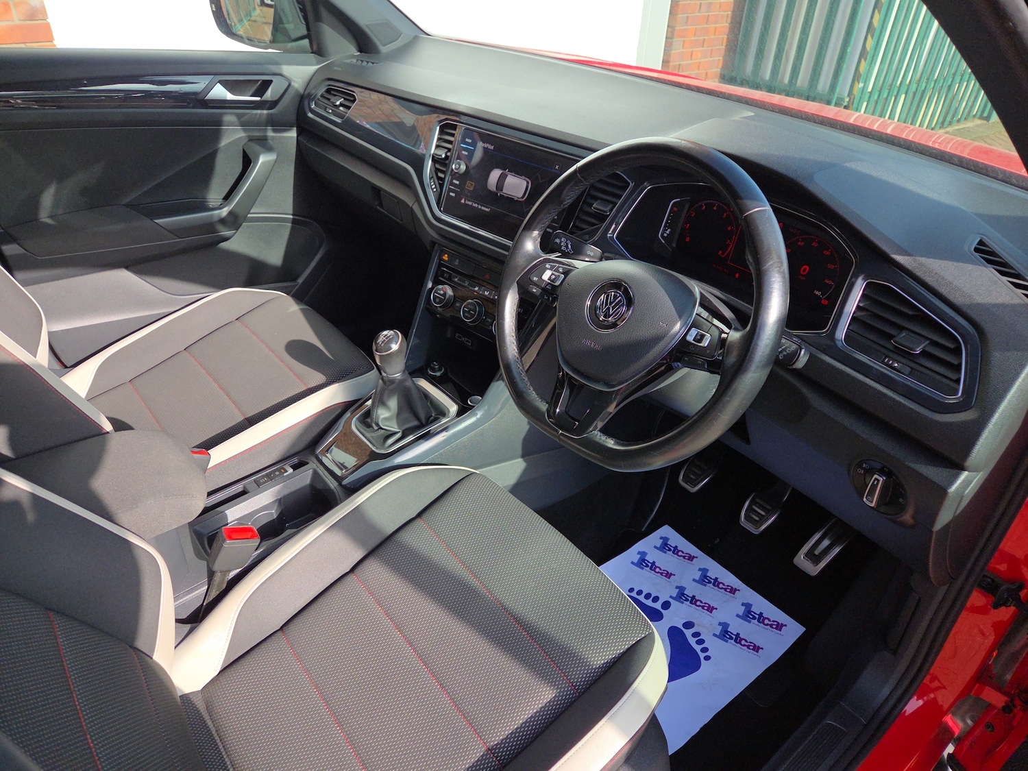 Used Volkswagen T-Roc 2018 for sale - 77673934: Photo 6