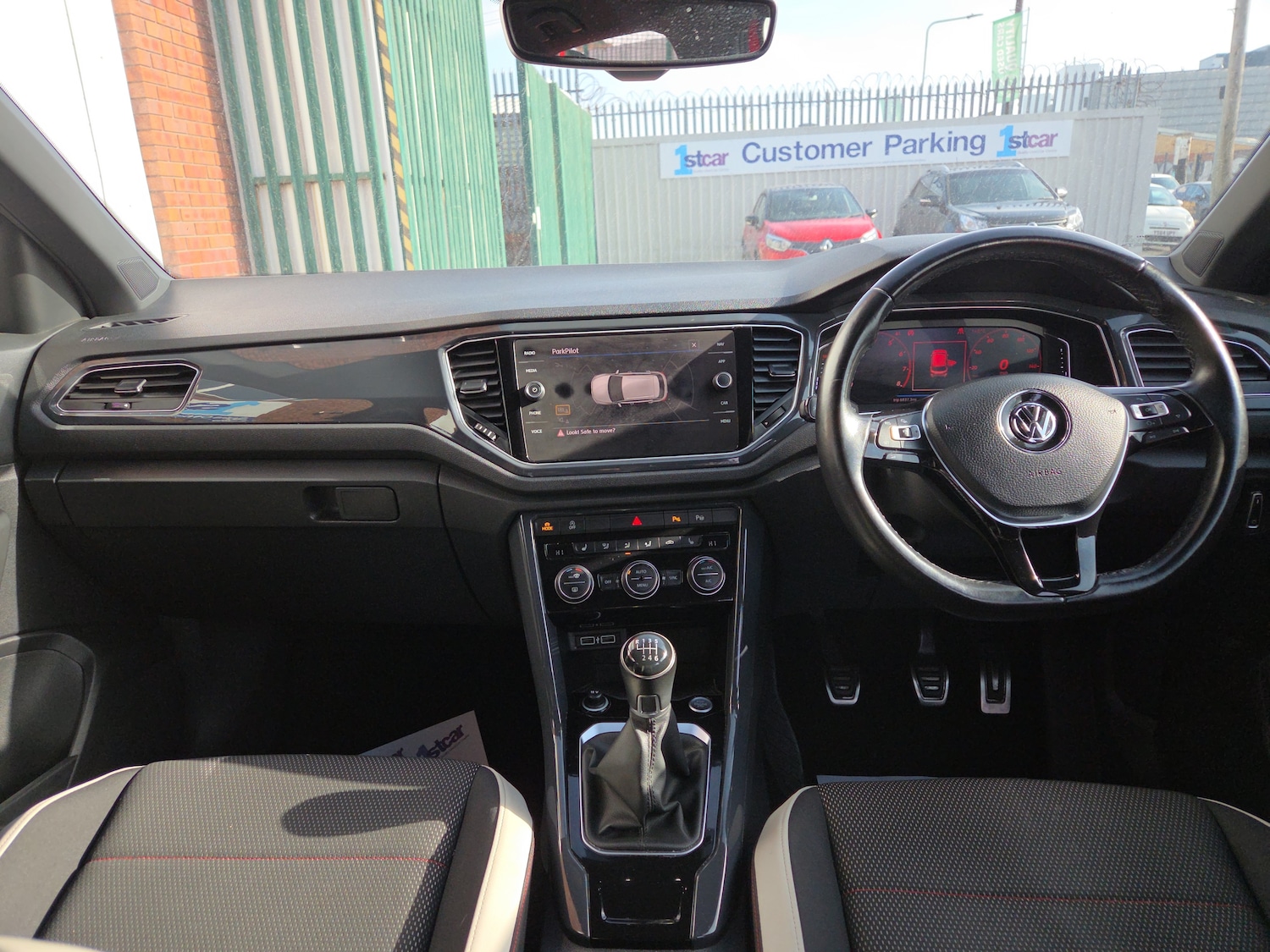 Used Volkswagen T-Roc 2018 for sale - 77673934: Photo 8