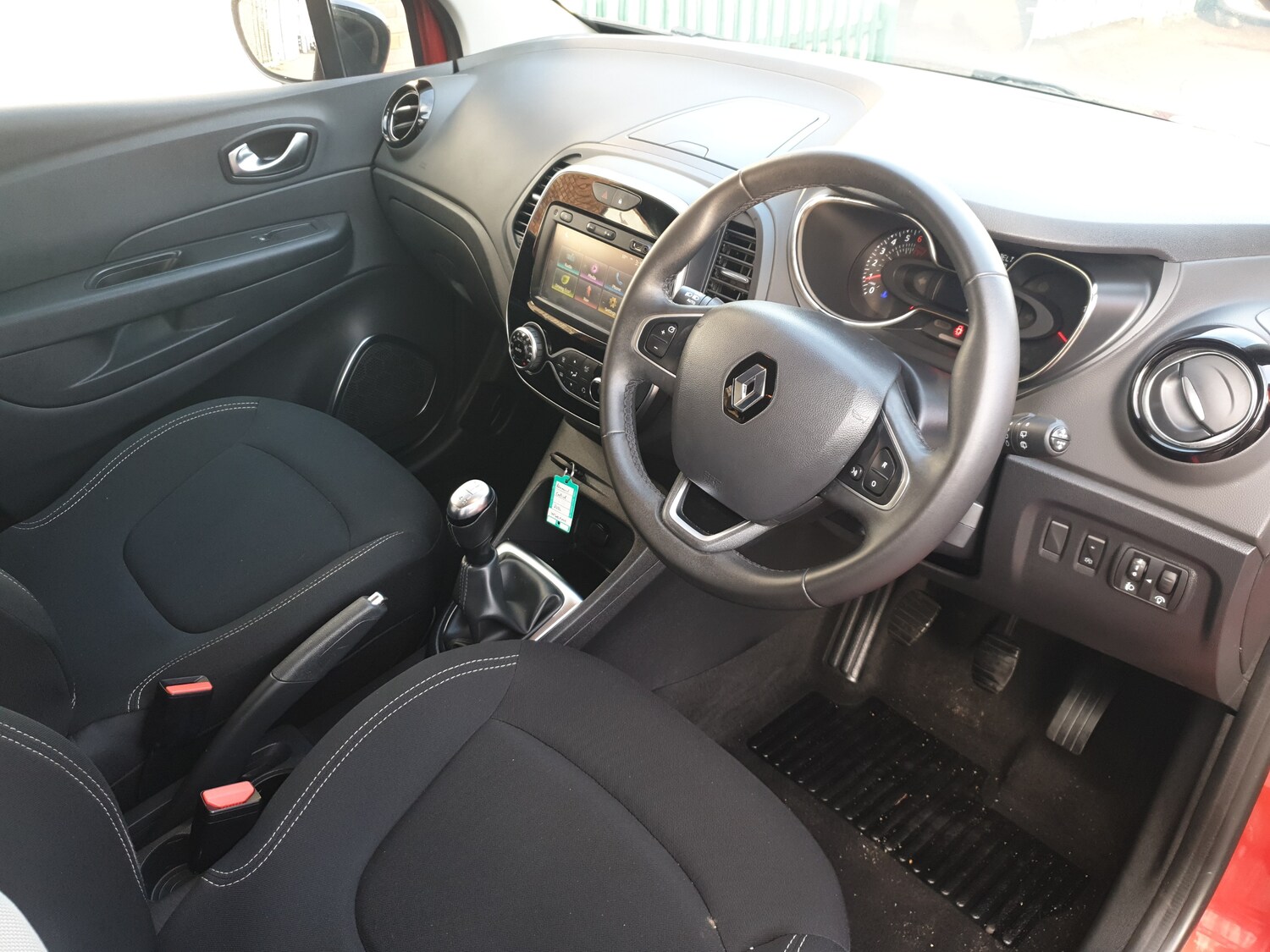 Used Renault Captur 2018 for sale - 77526225: Photo 6