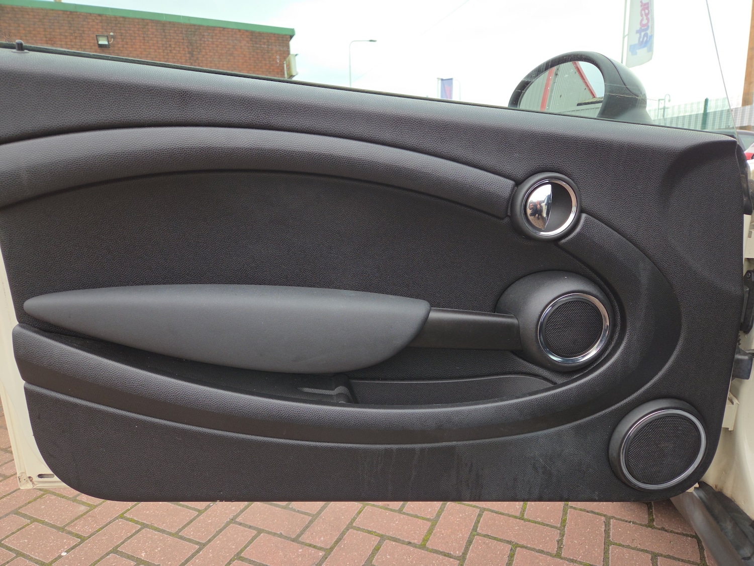 Used MINI Convertible 2013 for sale - 76434484: Photo 11