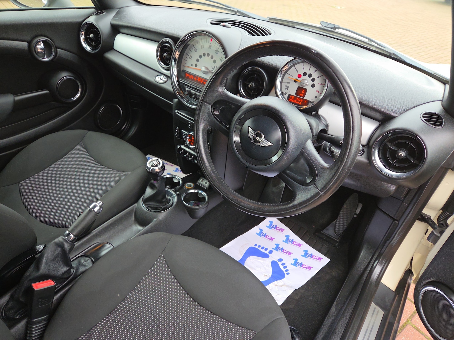 Used MINI Convertible 2013 for sale - 76434484: Photo 6