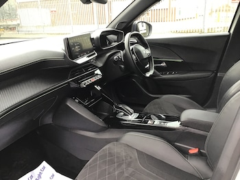 Used Peugeot 2008 2021 for sale - 78320978: Photo