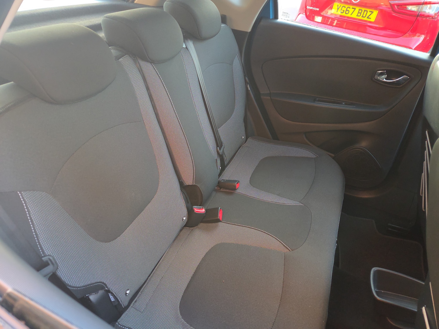 Used Renault Captur 2015 for sale - 76842222: Photo 10