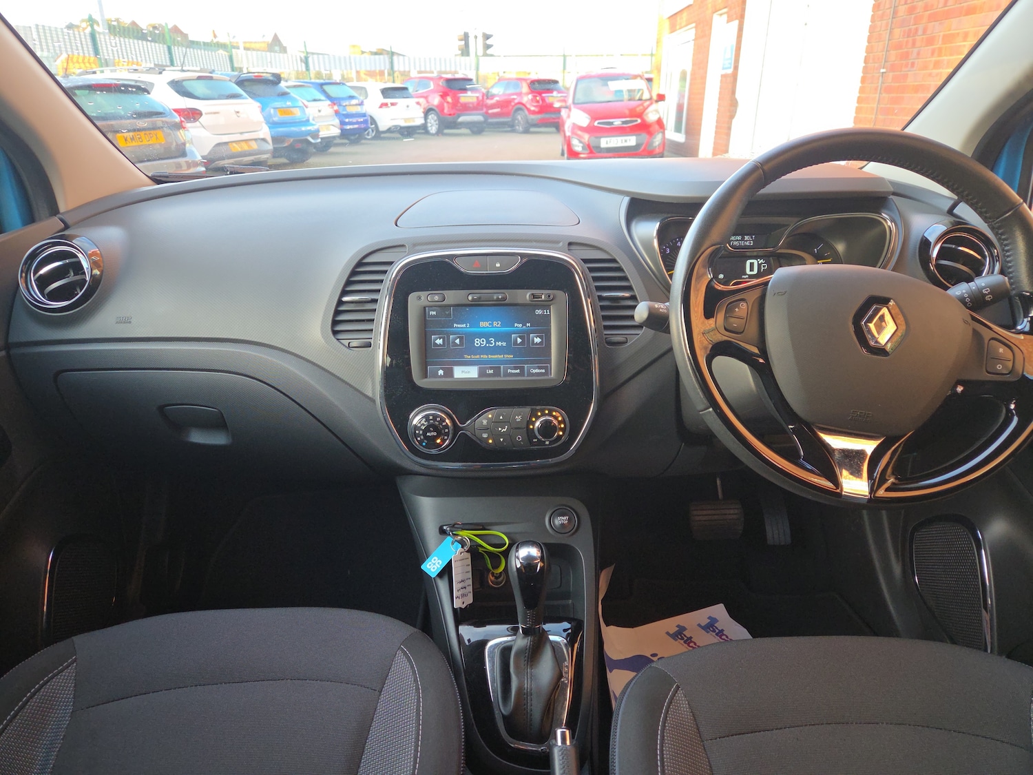 Used Renault Captur 2015 for sale - 76842222: Photo 8