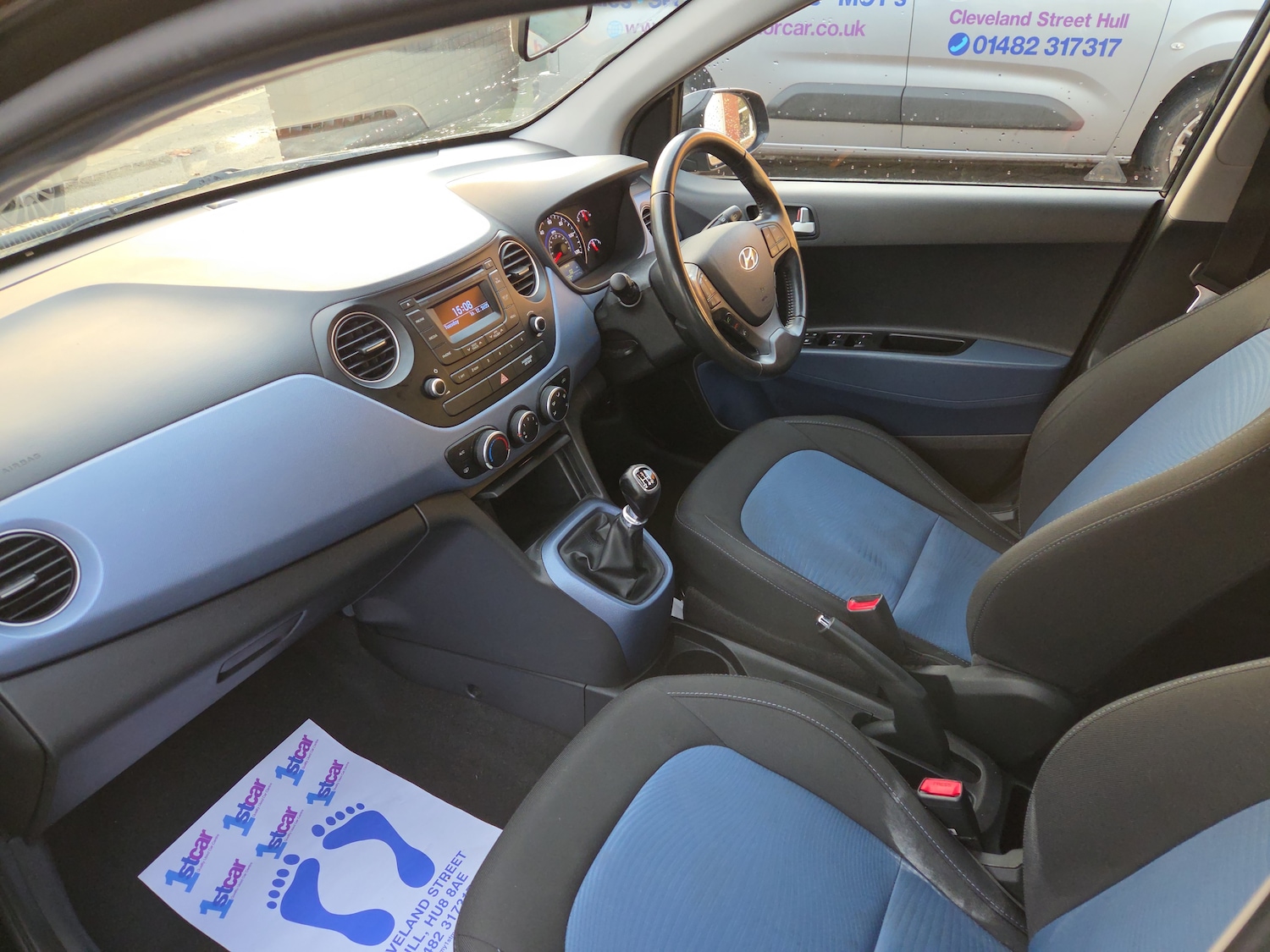 Used Hyundai i10 2015 for sale - 76966828: Photo 2