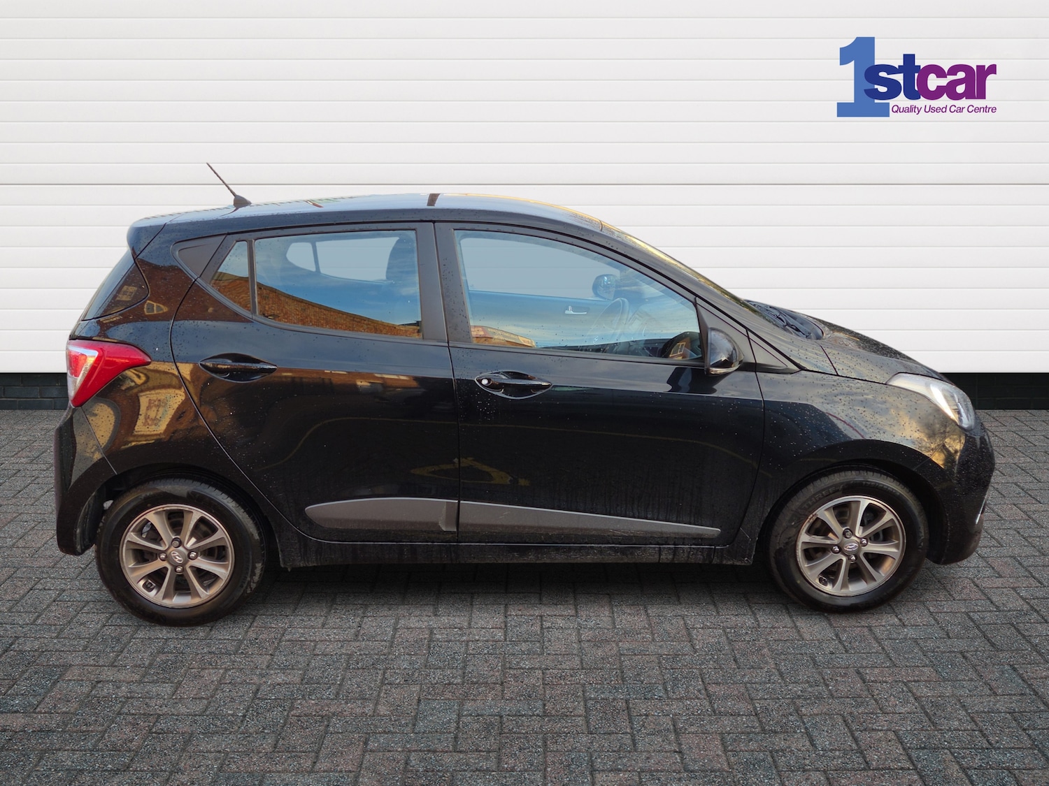 Used Hyundai i10 2015 for sale - 76966828: Photo 4