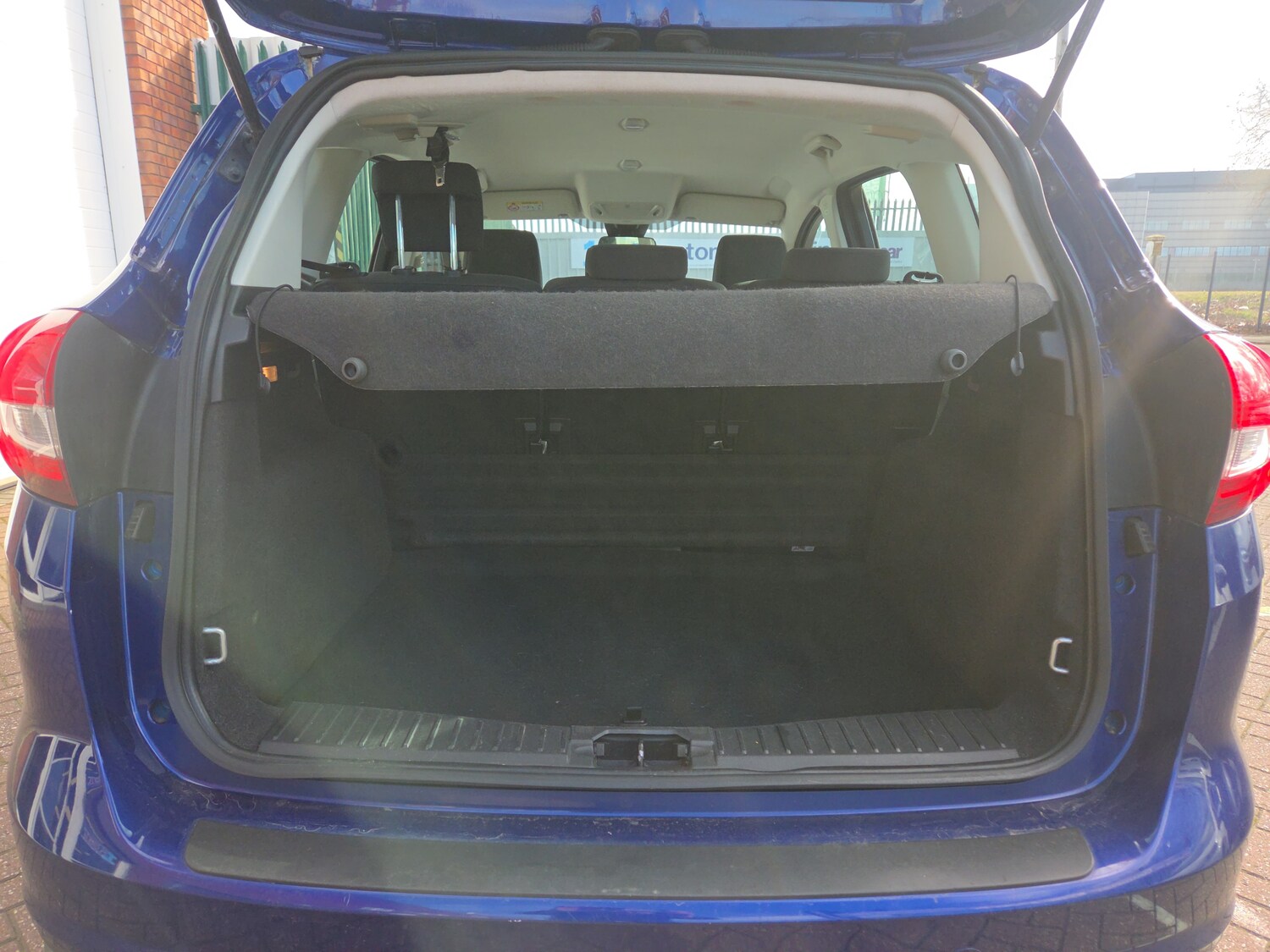 Used Ford C-Max 2016 for sale - 78089130: Photo 9