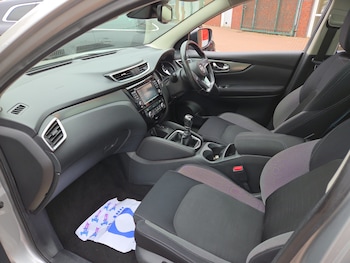 Used Nissan Qashqai 2017 for sale - 76285810: Photo