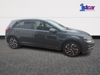 Used Volkswagen Golf 2019 for sale - 77826597: Photo
