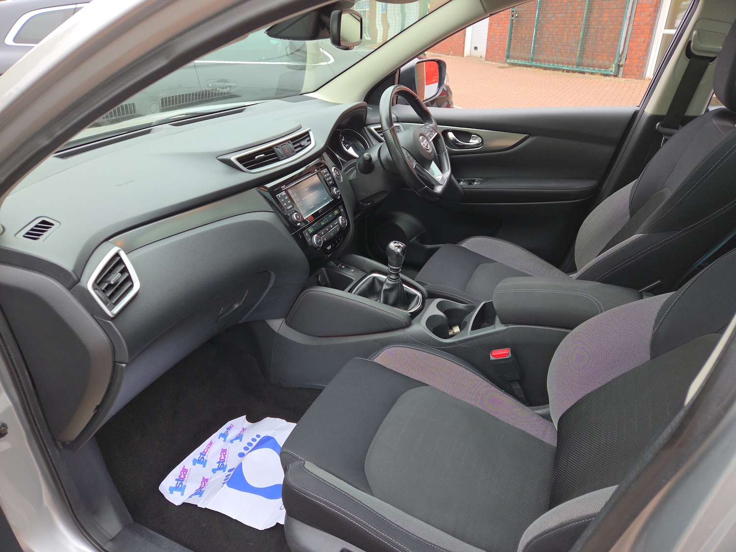 Used Nissan Qashqai 2017 for sale - 76875066: Photo 2